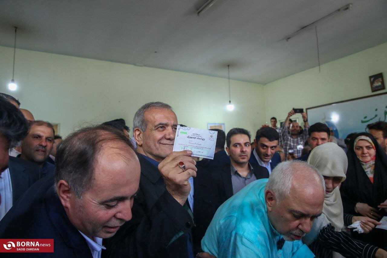 رخدادها و حاشیه‌های دور دوم انتخابات ریاست جمهوری