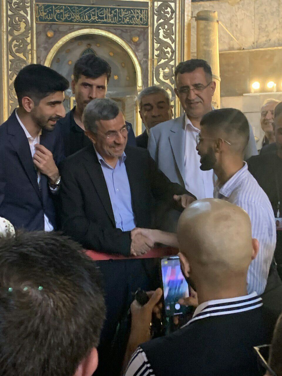 حضور محمود احمدی نژاد در ایاصوفیه استانبول در روز رأی گیری