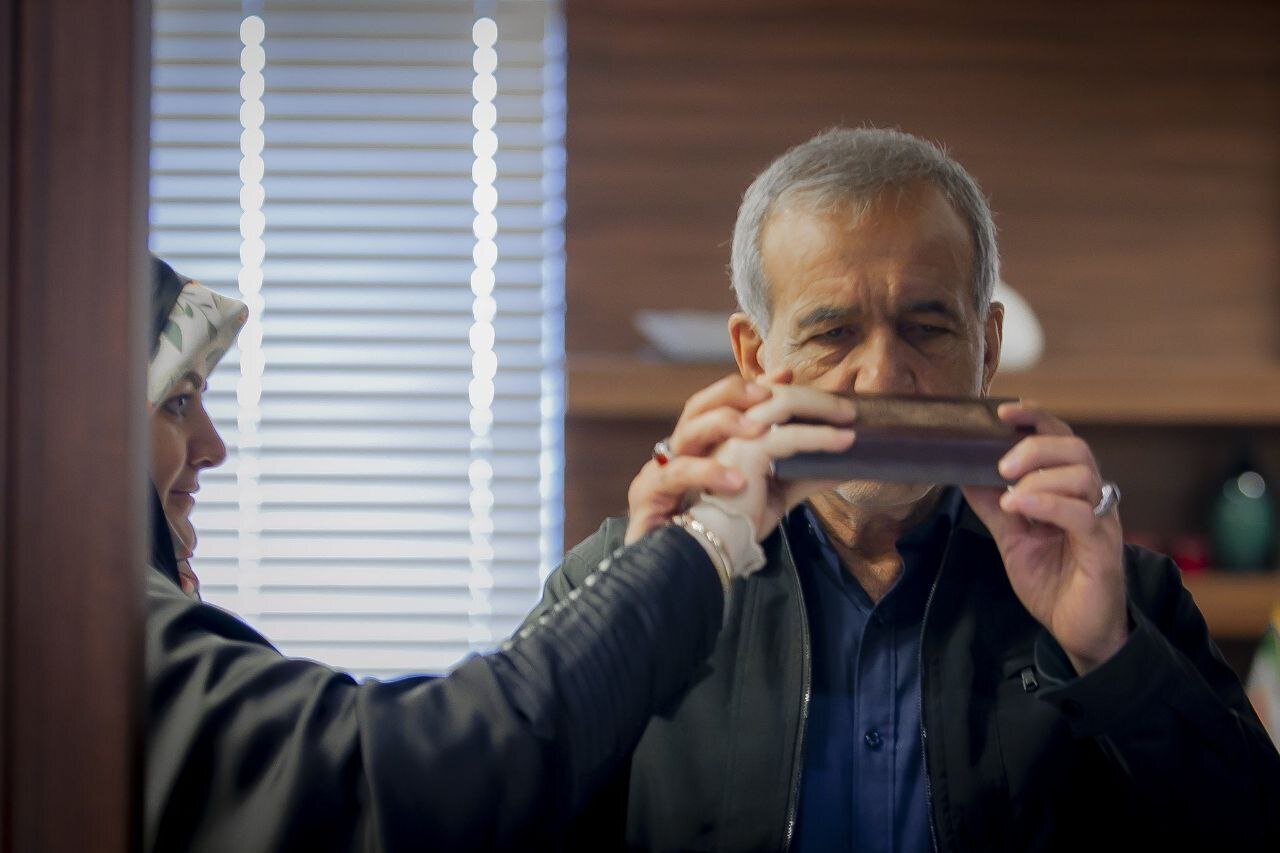 زهرا پزشکیان