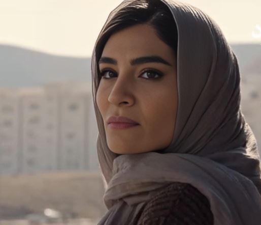 سحر گلدوست بازیگر نقش ثریا در سریال «در انتهای شب» کیست و چرا منفور شد؟