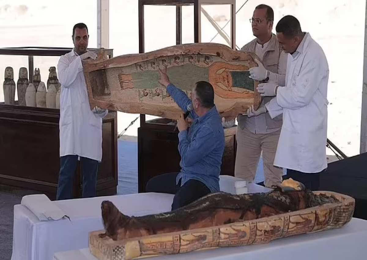 کشف تصویر یکی از شخصیت‌های «سیمپسون ها» روی تابوت مومیایی ۳،۵۰۰ ساله