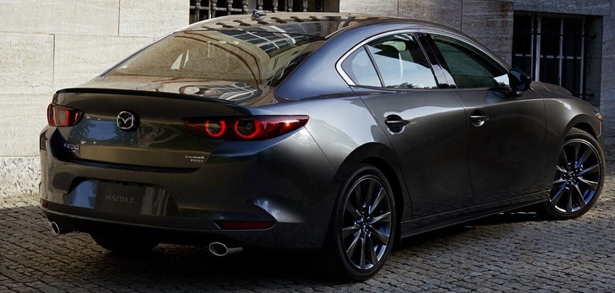 (عکس) بازگشت برند مزدا به ایران با واردات ۲ محصول مزدا ۳ جدید و مزدا CX۳۰