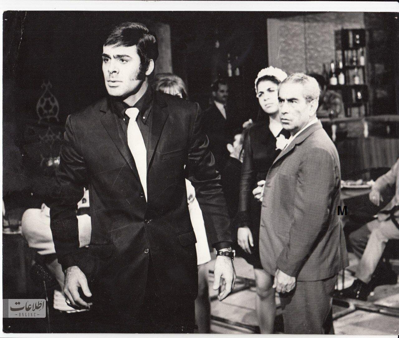 (تصویر) تیپ و چهره جالب جمشید هاشم‌پور ۵۴ سال پیش