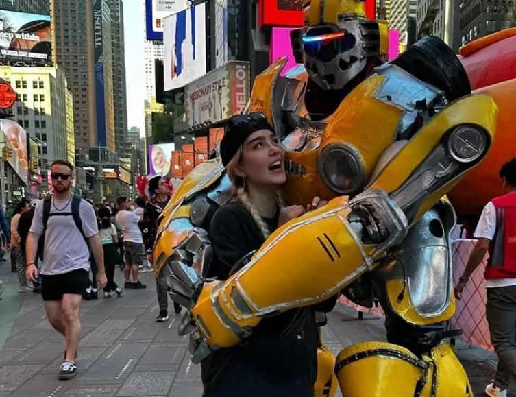 تصاویر | عکسهای بارونکردنی از تغییر چهره سحر قریشی در آمریکا تصاویر | عکسهای بارونکردنی از تغییر چهره سحر قریشی در آمریکا