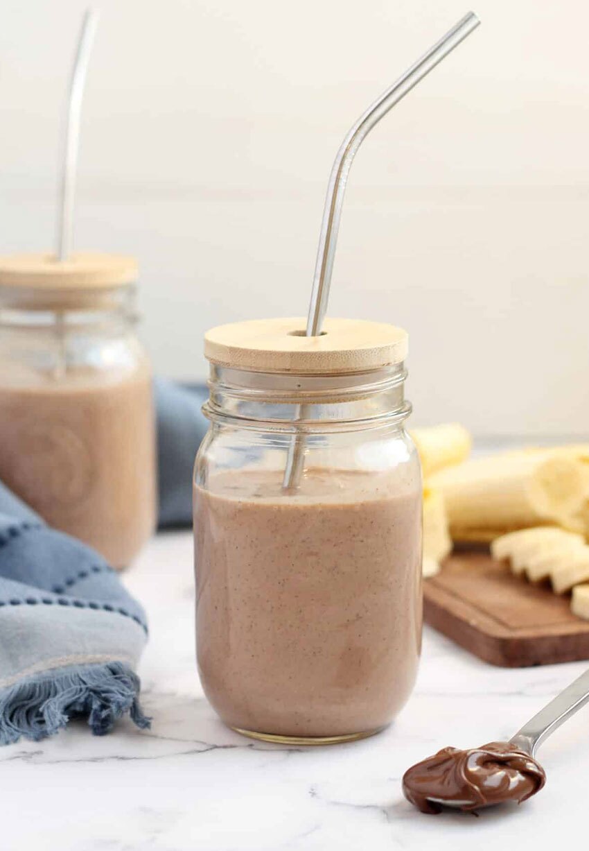 طرز تهیه اسموتی پروتئینی شکلاتی + مواد لازم