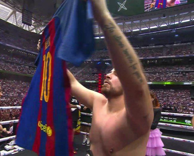 اتفاق عجیب: مسی در برنابئو خبرساز شد! (عکس)