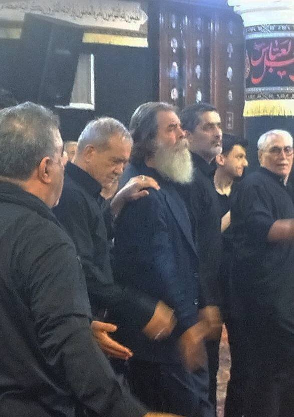 عکس خاص از عزاداری مسعود پزشکیان در منیریه عکس خاص از عزاداری مسعود پزشکیان در منیریه