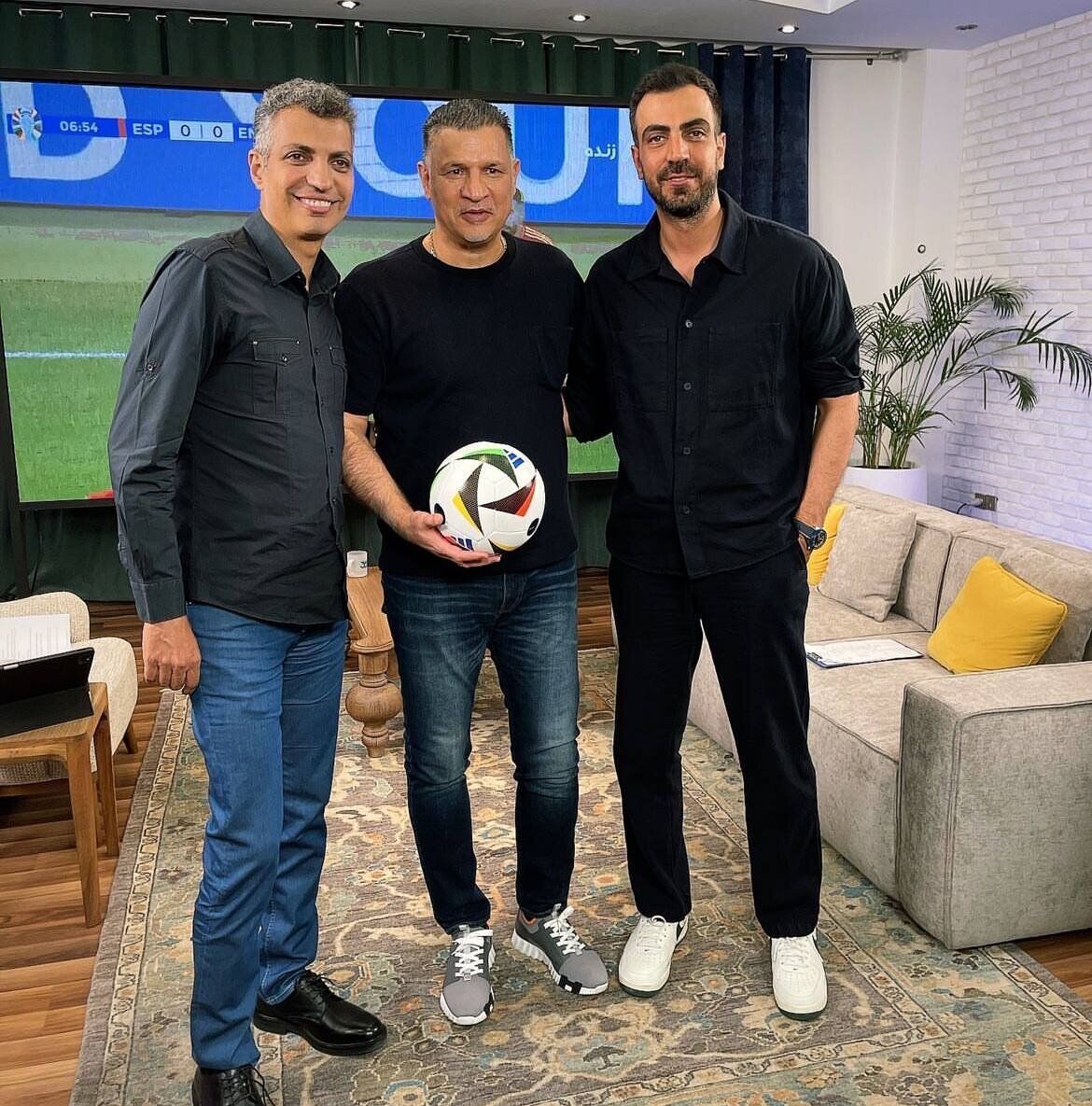 عکس | عادل فردوسیپور و برادرش در کنار علی دایی عکس | عادل فردوسیپور و برادرش در کنار علی دایی