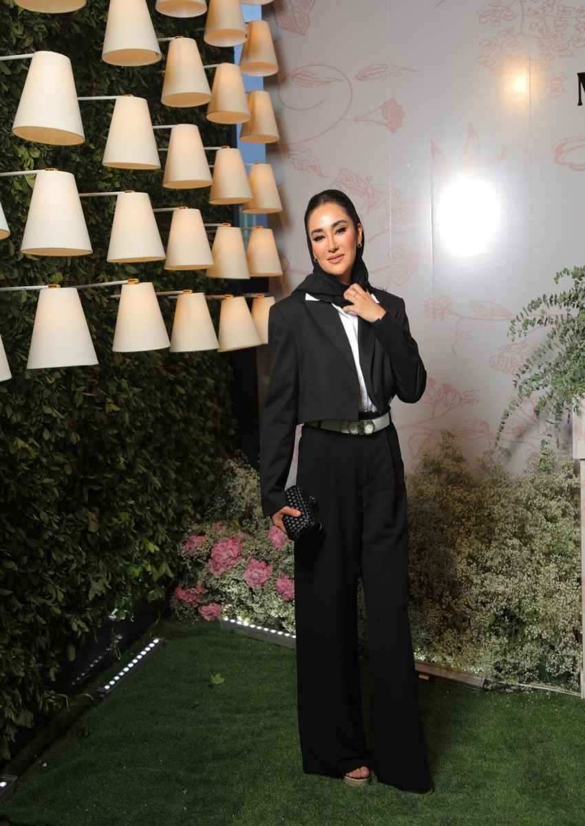 استایل جدید بهاره افشاری، گرد و خاک کرد استایل جدید بهاره افشاری، گرد و خاک کرد