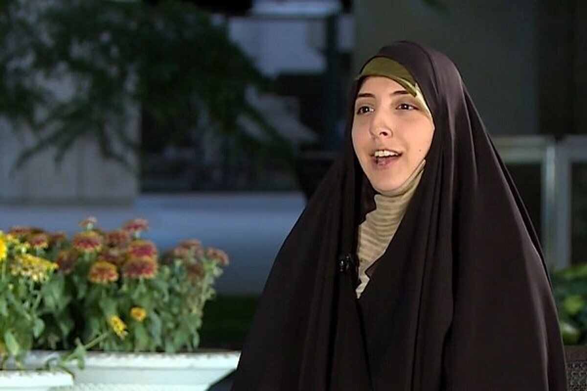 دختر علیرضا زاکانی: مادرم همسر شهید نیست و همسر اول پدرم است