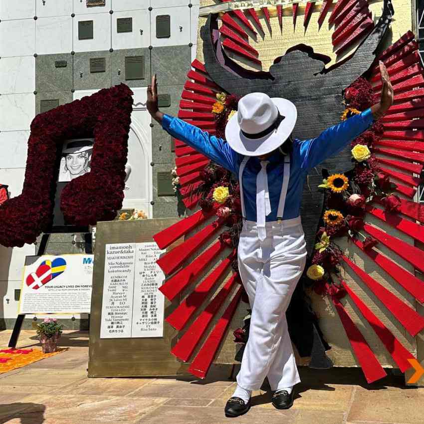 عکس| تصاویری از گرامیداشت سالمرگ سلطان پاپ جهان عکس| تصاویری از گرامیداشت سالمرگ سلطان پاپ جهان