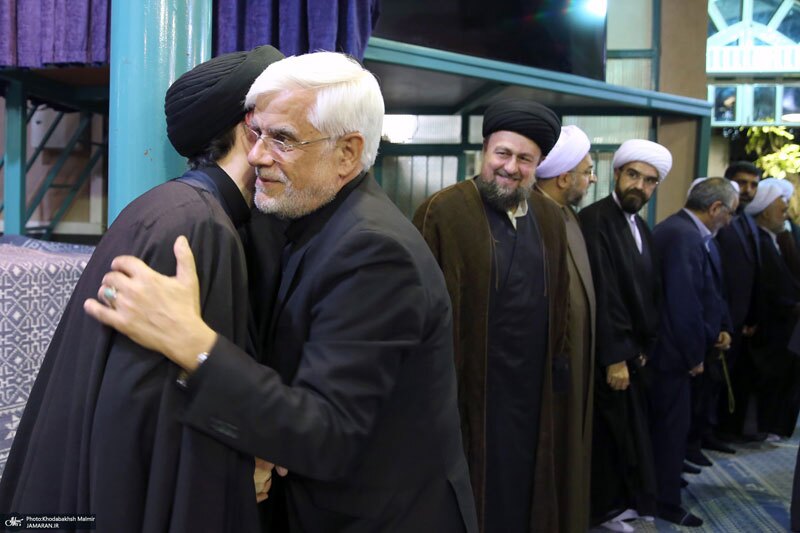 تصاویر | سیدمحمد خاتمی، عارف و سیدحسن خمینی چندساعت بعد از ترور شهید هنیه تصاویر | سیدمحمد خاتمی، عارف و سیدحسن خمینی چندساعت بعد از ترور شهید هنیه