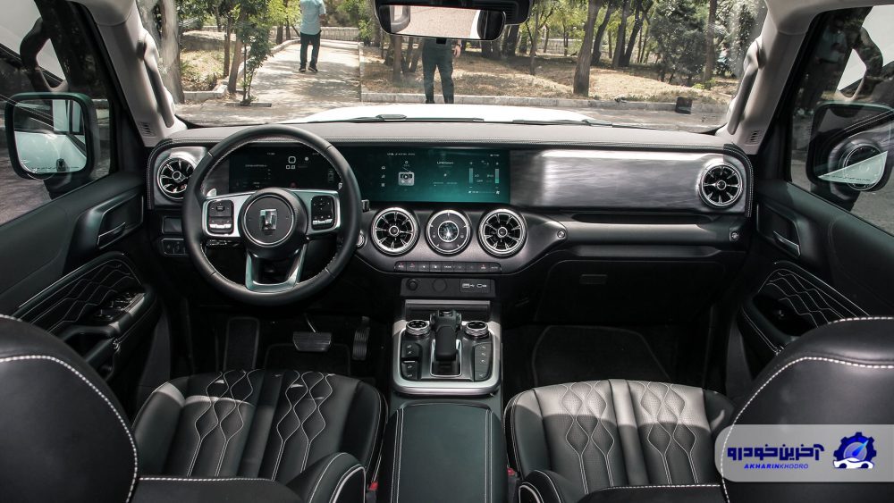 تانک ۳۰۰؛ مشخصات فنی