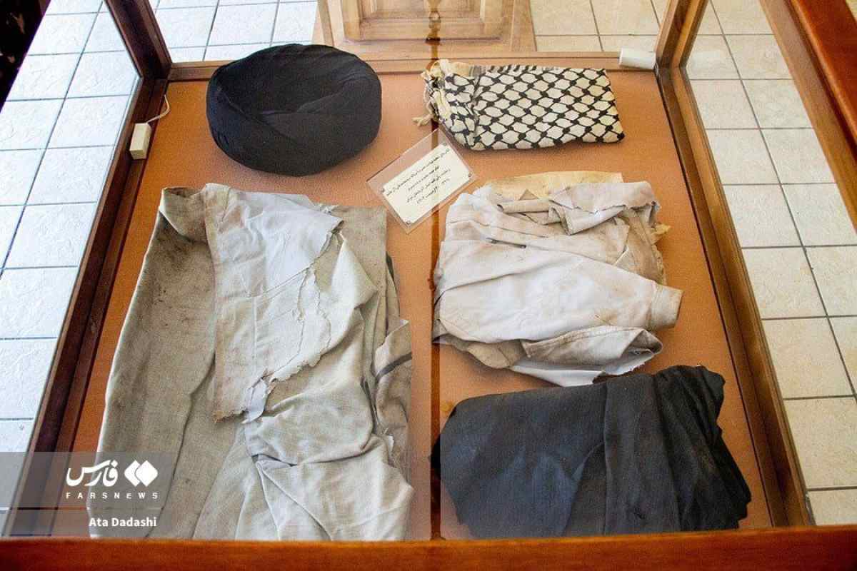 عکس| لباس‌های باقی مانده از شهید آل هاشم در موزه