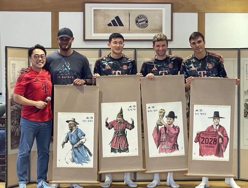 عکس| بایرنی‌ها در کره جومونگ شدند!