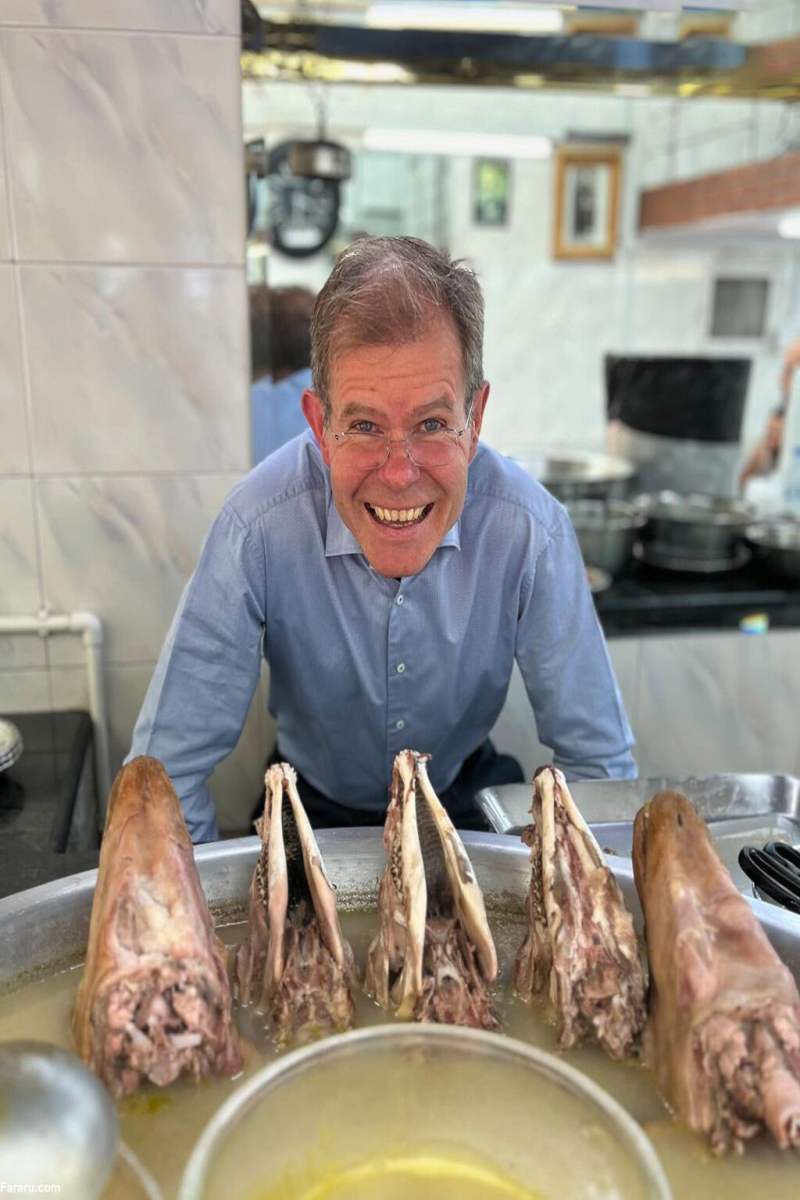 عکس| کله‌پاچه‌خوری سفیر نروژ در تهران در آخرین روز کاری