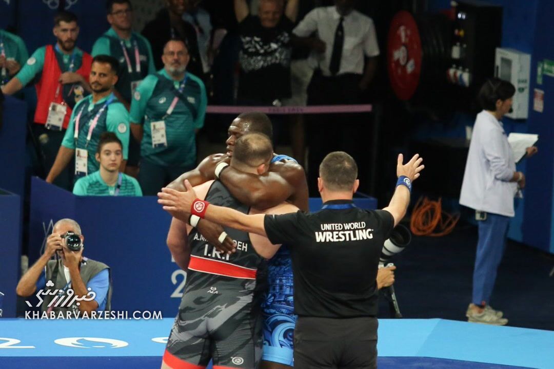 عکس | کار قشنگ و جوانمردانه لوپز بعد از شکست تانک ایرانی / غول کوبایی یک پهلوان به تمام معنا است