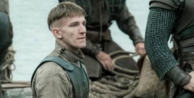 شش نکته جالب درباره ستاره خاندان اژدها، ایوان میچل