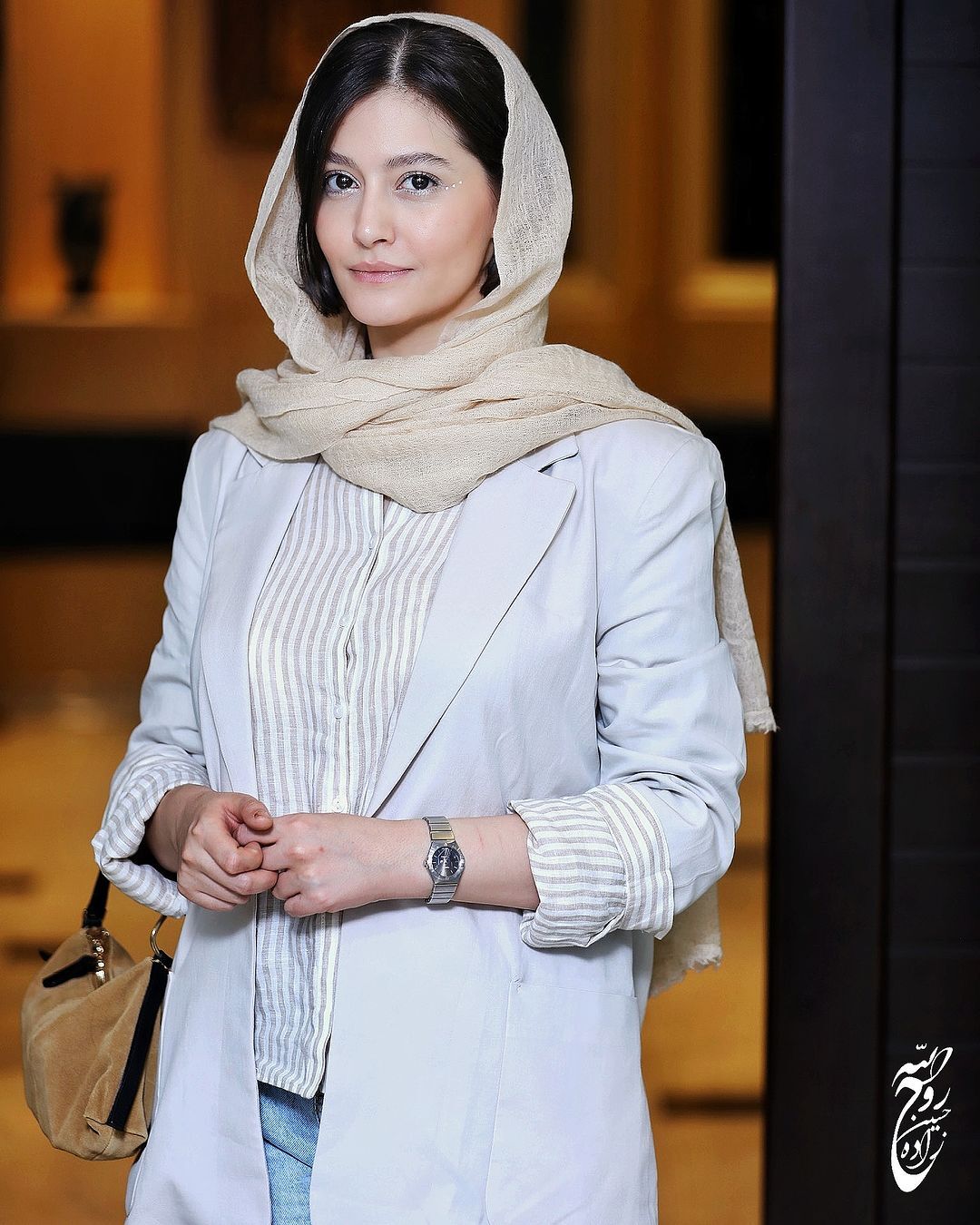 (تصاویر) پردیس احمدیه با چهره‌ای زیباتر و تیپی جذاب‌تر از همیشه