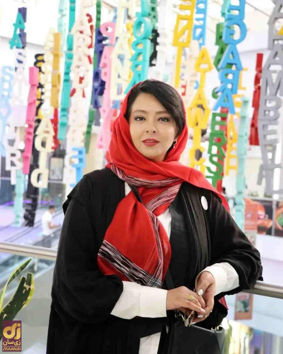 عکس | تغییر چهره و زیبایی حیرت‌انگیز نیلوفر زیر آسمان شهر بعد از ۲۳ سال در ۴۷ سالگی