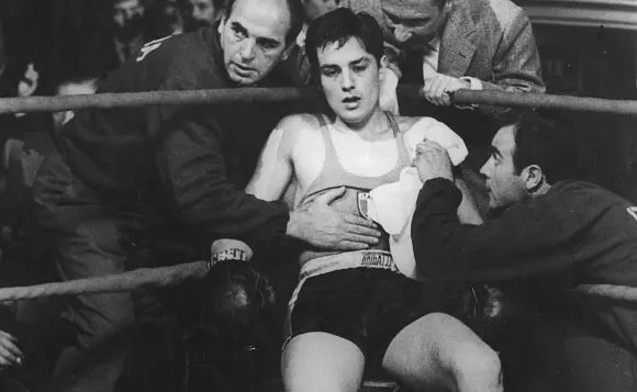 آلن دلون، یاغی فرشته‌صورت