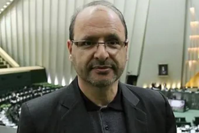 آیا مجلس به کابینه پیشنهادی پزشیکان رای می‌دهد؟