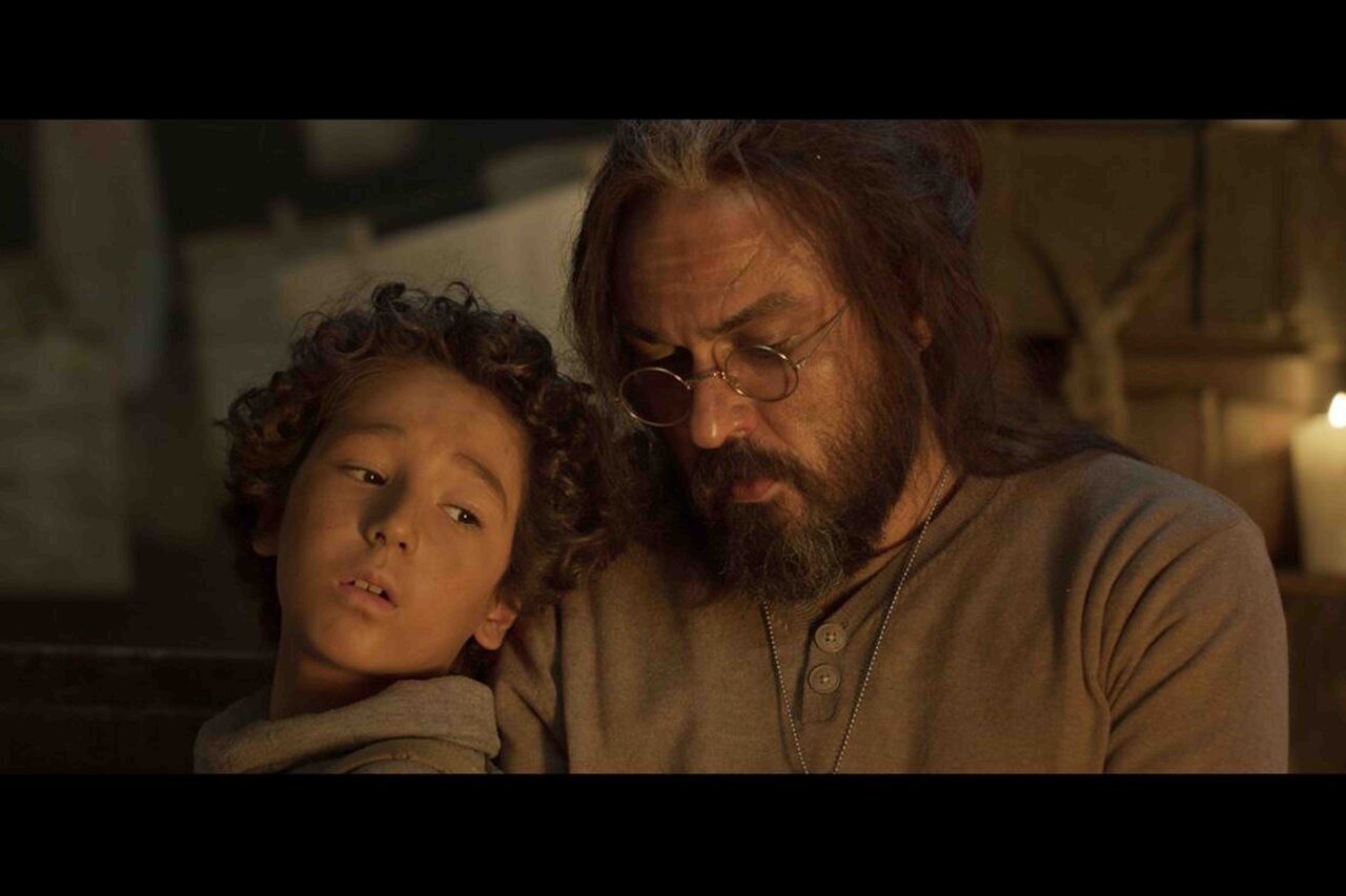 گریم عجیب بازیگر پوست شیر در یک فیلم جهنمی گریم عجیب بازیگر پوست شیر در یک فیلم جهنمی