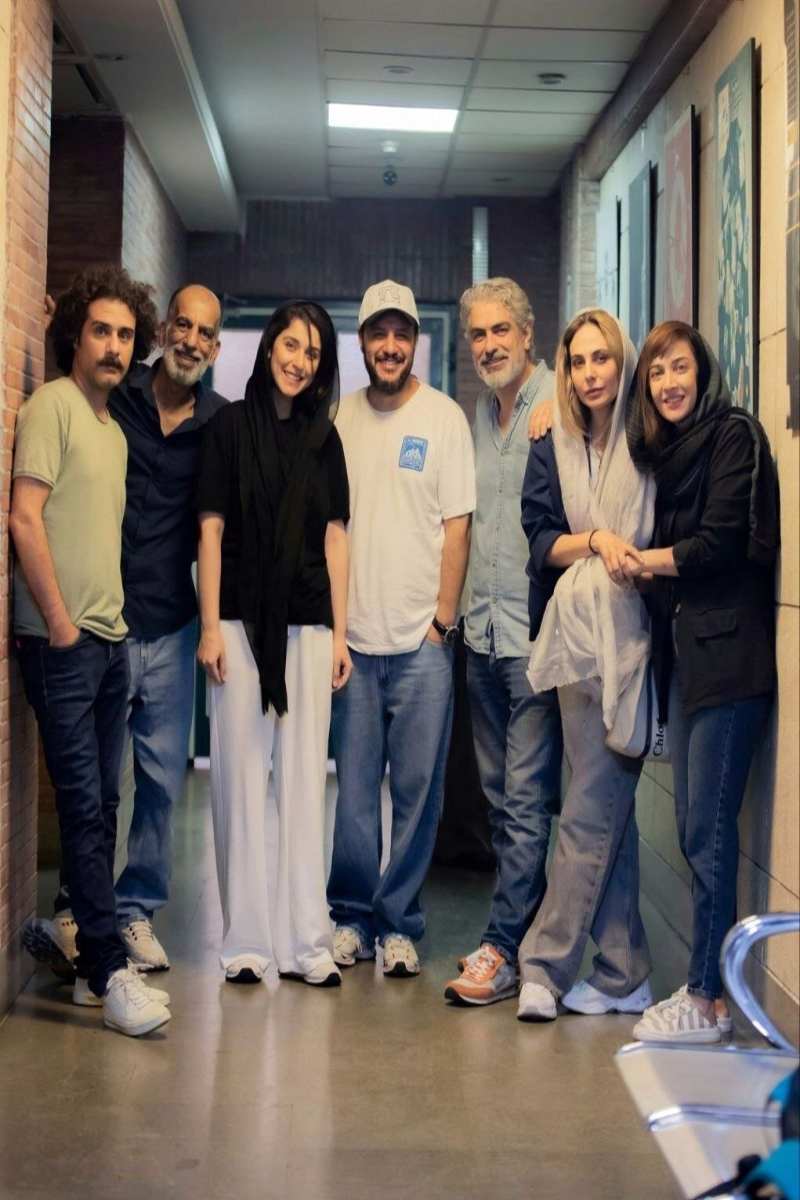 عکس| قاب عاشقانه رعنا آزادی‌ور و مهدی پاکدل در یک مراسم