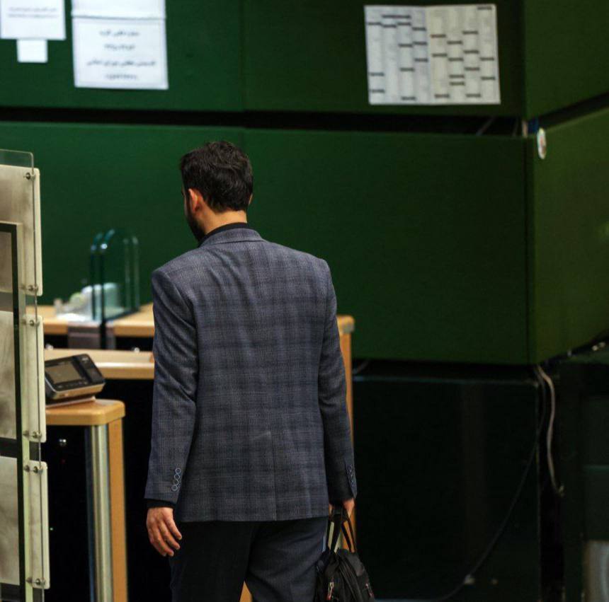 تصویری عجیب از امیرحسین ثابتی پس از رای اعتماد مجلس به کابینه پزشکیان!