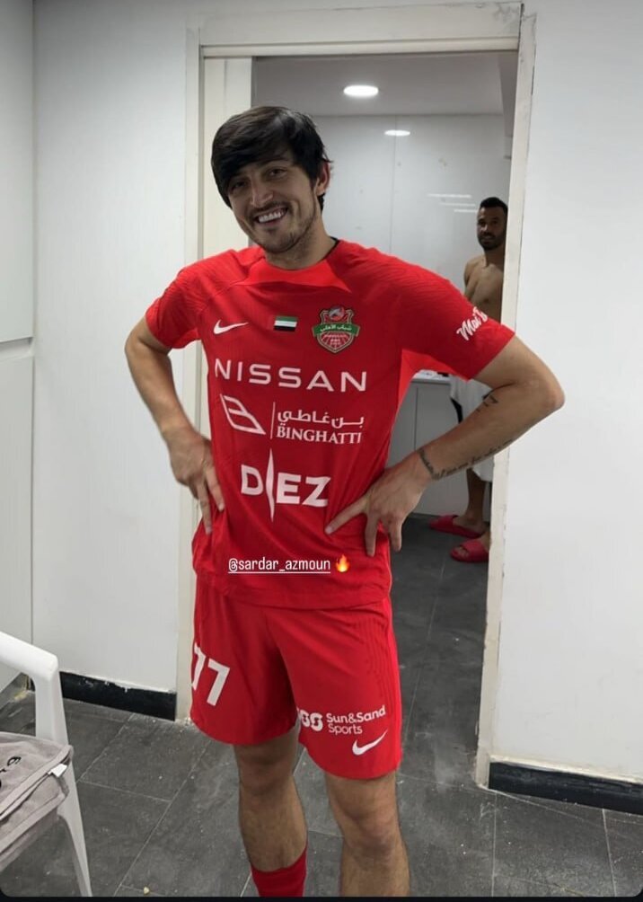 عکس| نخستین تصویر از سردار با لباس شوالیه‌های سرخ