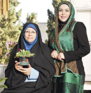 بیوگرافی فلور نظری؛ تصاویری از تغییر ظاهر عجیب بازیگر سریال «خانه به دوش»