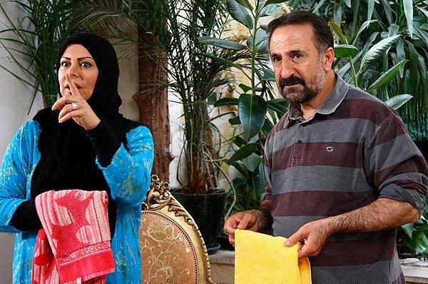 بیوگرافی فلور نظری؛ تصاویری از تغییر ظاهر عجیب بازیگر سریال «خانه به دوش»