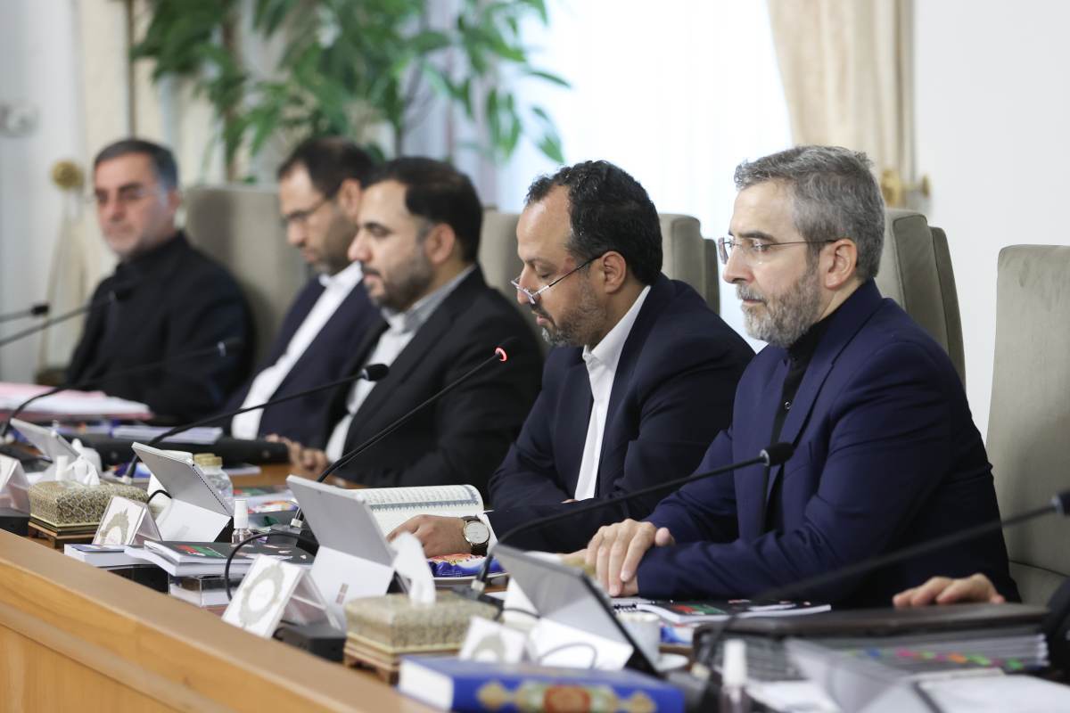 عکس| پزشکیان رسما بر صندلی ابراهیم رئیسی تکیه زد