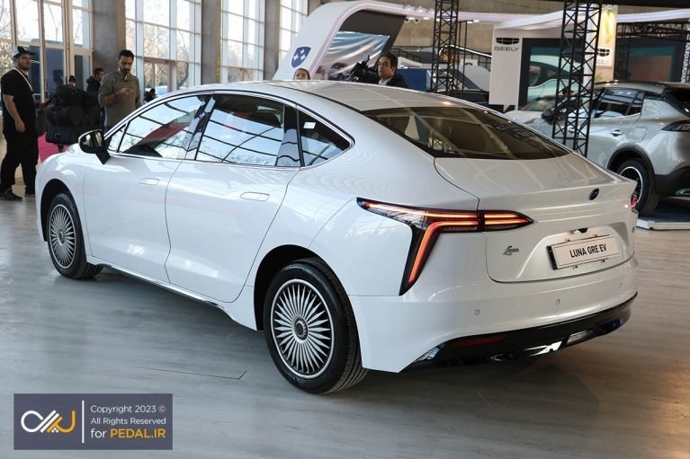 قیمت و مشخصات خودرو لونا GRE سدان برقی وارداتی