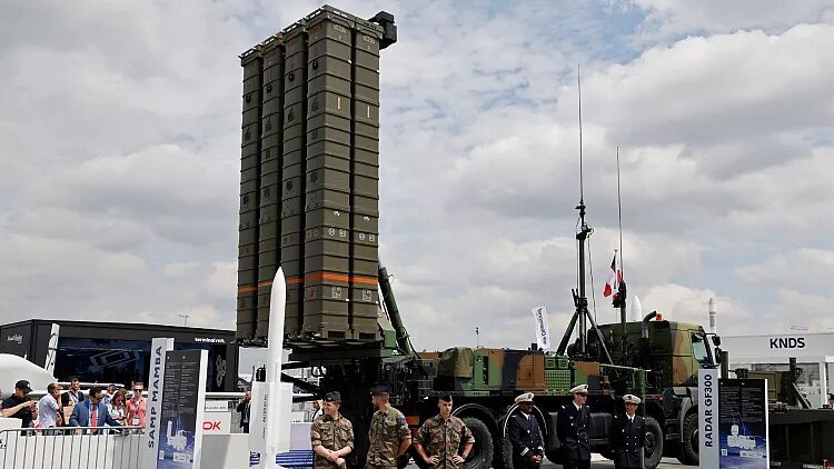 پاتریوت یا مامبا، کدام قدرتمندتر است؟