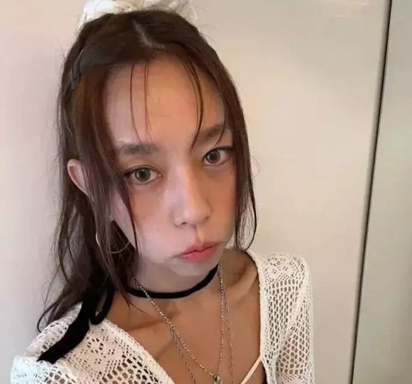 زن ۵۲ سالهای که ۲۵ ساله به نظر میرسد زن ۵۲ سالهای که ۲۵ ساله به نظر میرسد