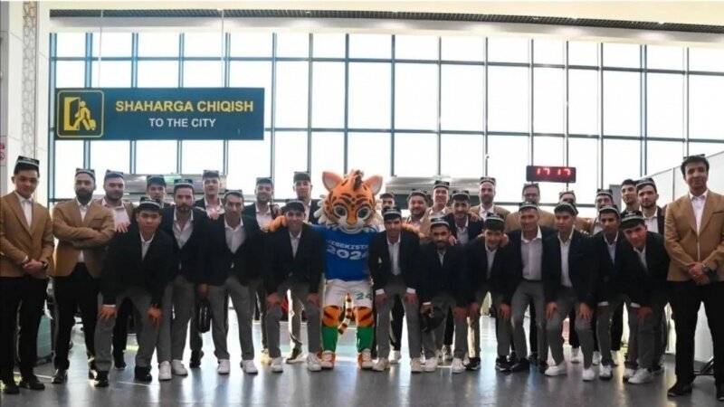 عکس | استایل جالب ملی‌پوشان تاریخ‌ساز افغانستان