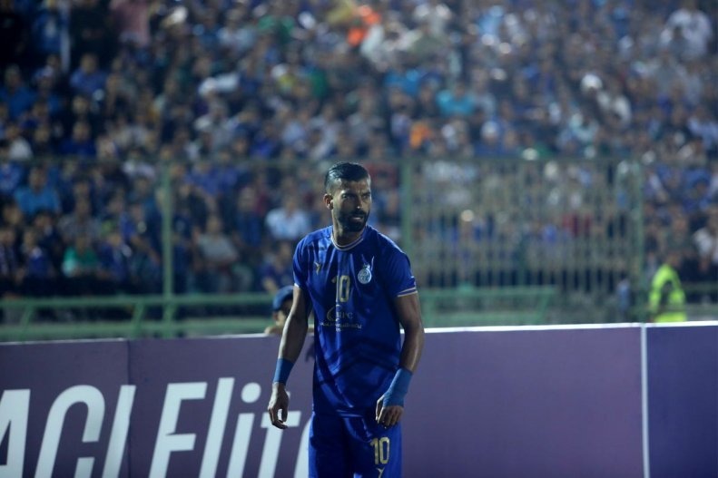 پاسخ قاطعانه نکونام به منتقدان سرسخت/ عیسی نزد پرسپولیس باخت