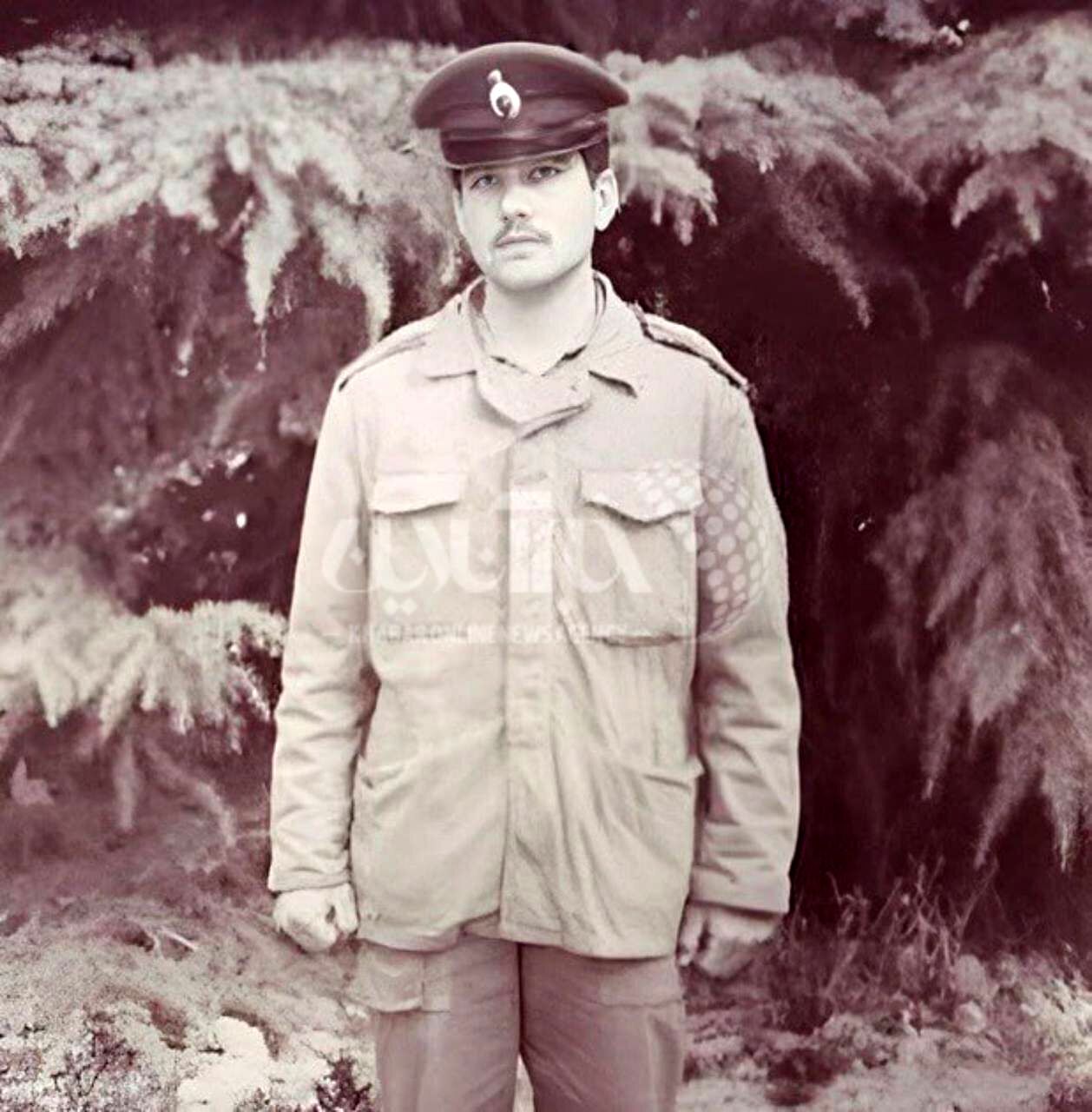 عکسی متفاوت از مسعود پزشکیان با لباس نظامی عکسی متفاوت از مسعود پزشکیان با لباس نظامی