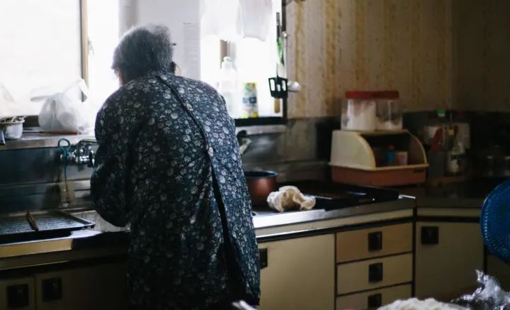 چرا والدین در کره جنوبی می‌خواهند به سلول انفرادی بروند