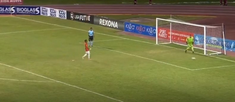 دیده نشده در تاریخ فوتبال: خراب کردن عمدی پنالتی‌ها