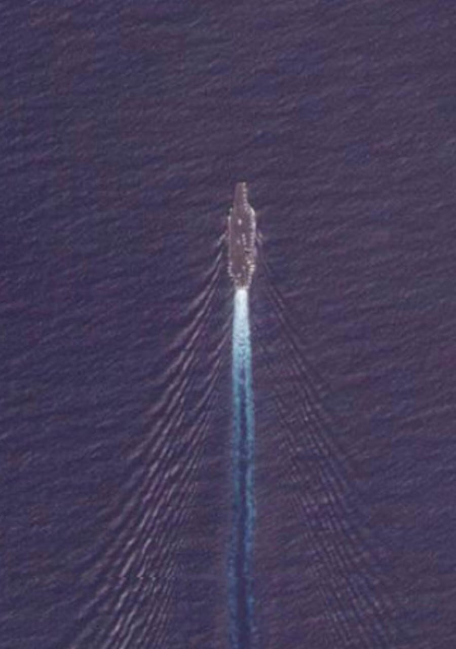 تصاویر | اولین عکس‌ها از ورود دو ناو هواپیمابر آمریکا به خلیج فارس