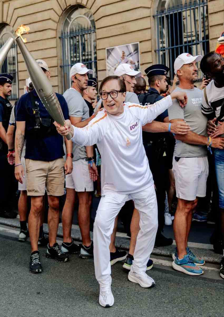 عکس جالب از مشعل پارالمپیک و جکیچان عکس جالب از مشعل پارالمپیک و جکیچان