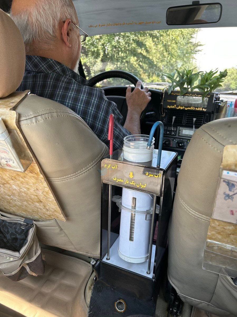 عکس | حرکت فوق جذاب یک راننده اسنپ؛ به کافه تاکسی خوش آمدید