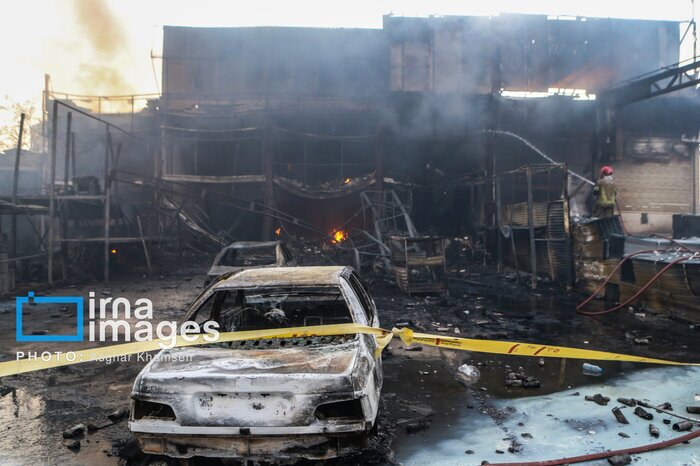 تصاویری از بازار آهن شادآباد بعد از فاجعه جهنمیِ دیشب