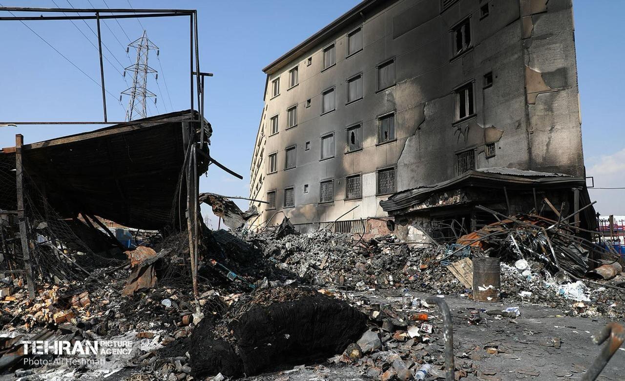 تصاویری دردناک از بازار آهن شادآباد پس از آتش‌سوزی