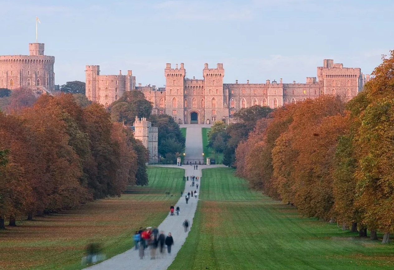 آگهی استخدام خدمتکار برای خانواده سلطنتی بریتانیا دردسرساز شد