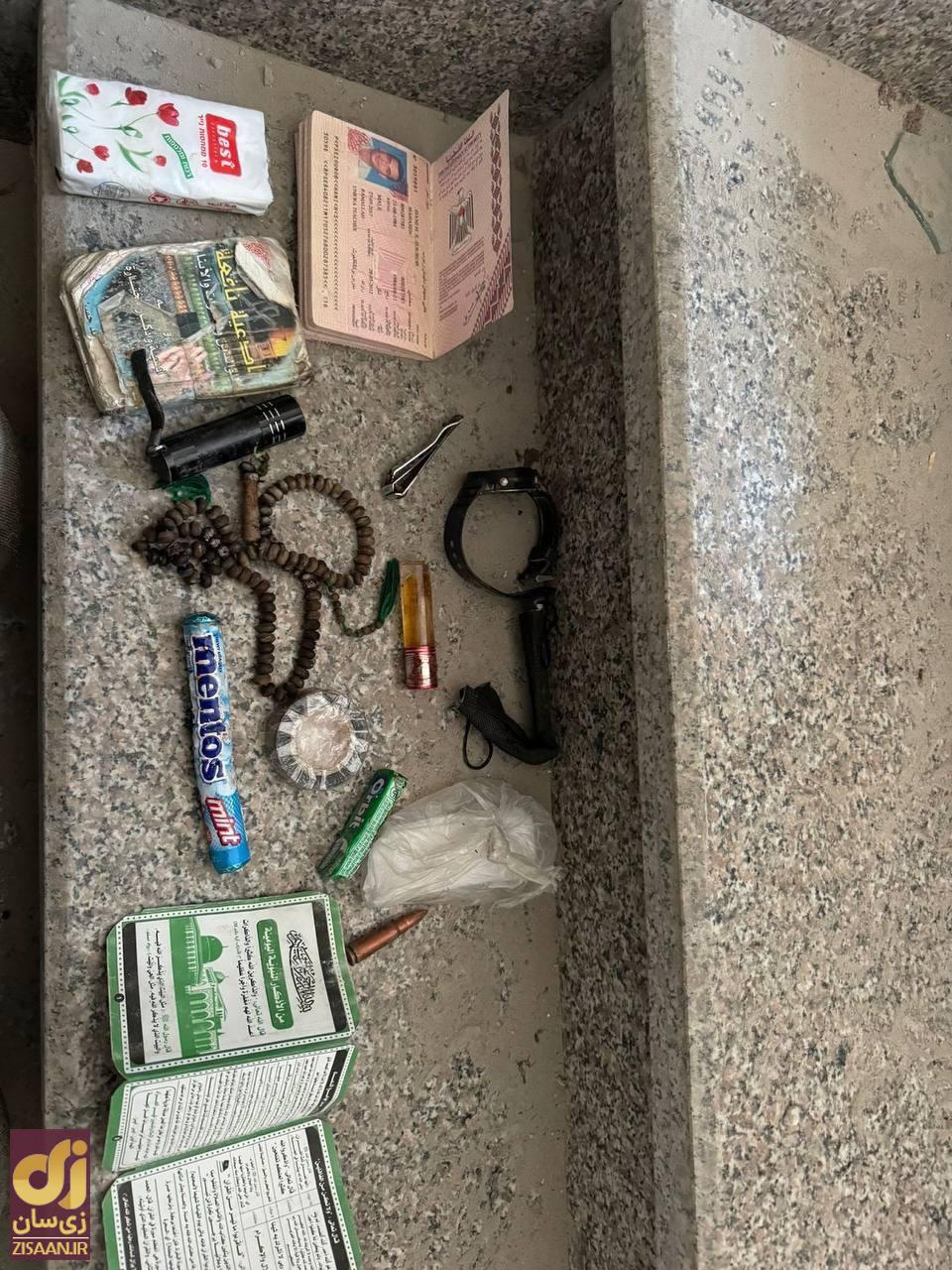 (تصاویر) وسایل همراه یحیی سنوار در آخرین لحظات مقاومت و شهادت