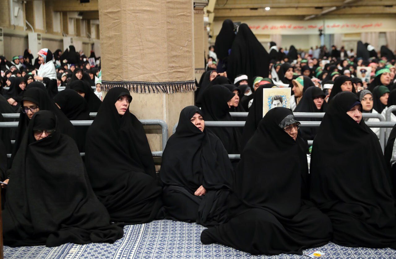 عکس| تصویری از الهام چرخنده در مراسم امروز بیت رهبری عکس| تصویری از الهام چرخنده در مراسم امروز بیت رهبری