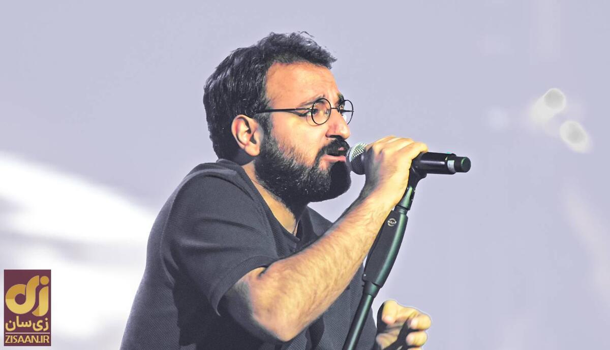 اجرای کنسرت آرمان گرشاسبی زیر باران تهران